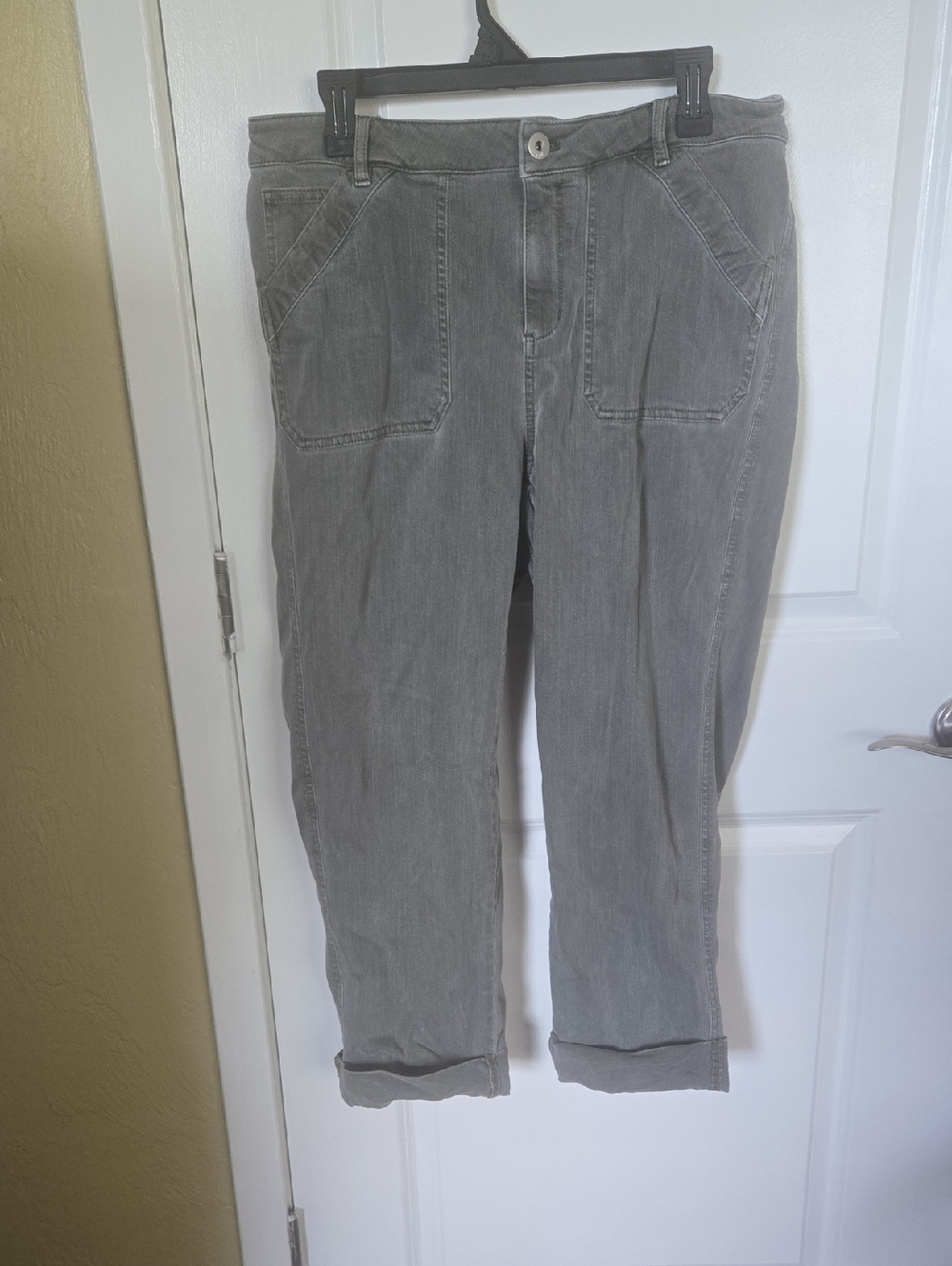 J. jill Grey Jeans with Branded Silver Button